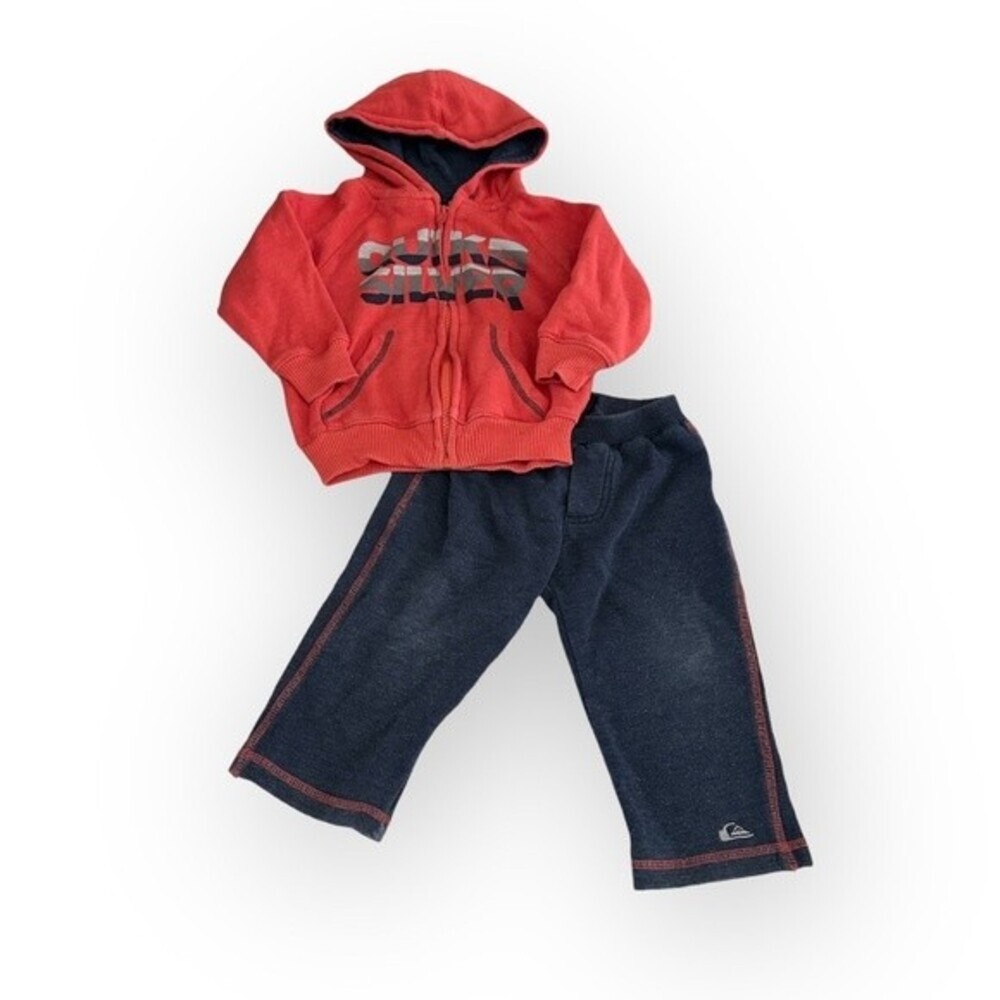 Quiksilver hoodie and jogger set size 18 mo.‎